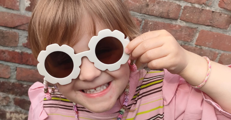 Découvrez les lunettes mode 2025 pour fille, l’accessoire parfait pour un look à la fois fun et fashion !